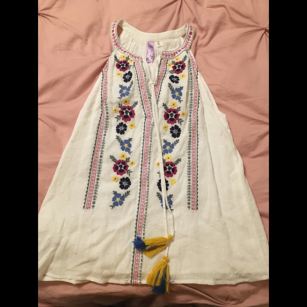 Floral 💐 Tank Top - $5